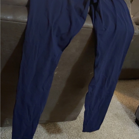 Lululemon Align Leggings- True Navy - Picture 3 of 9